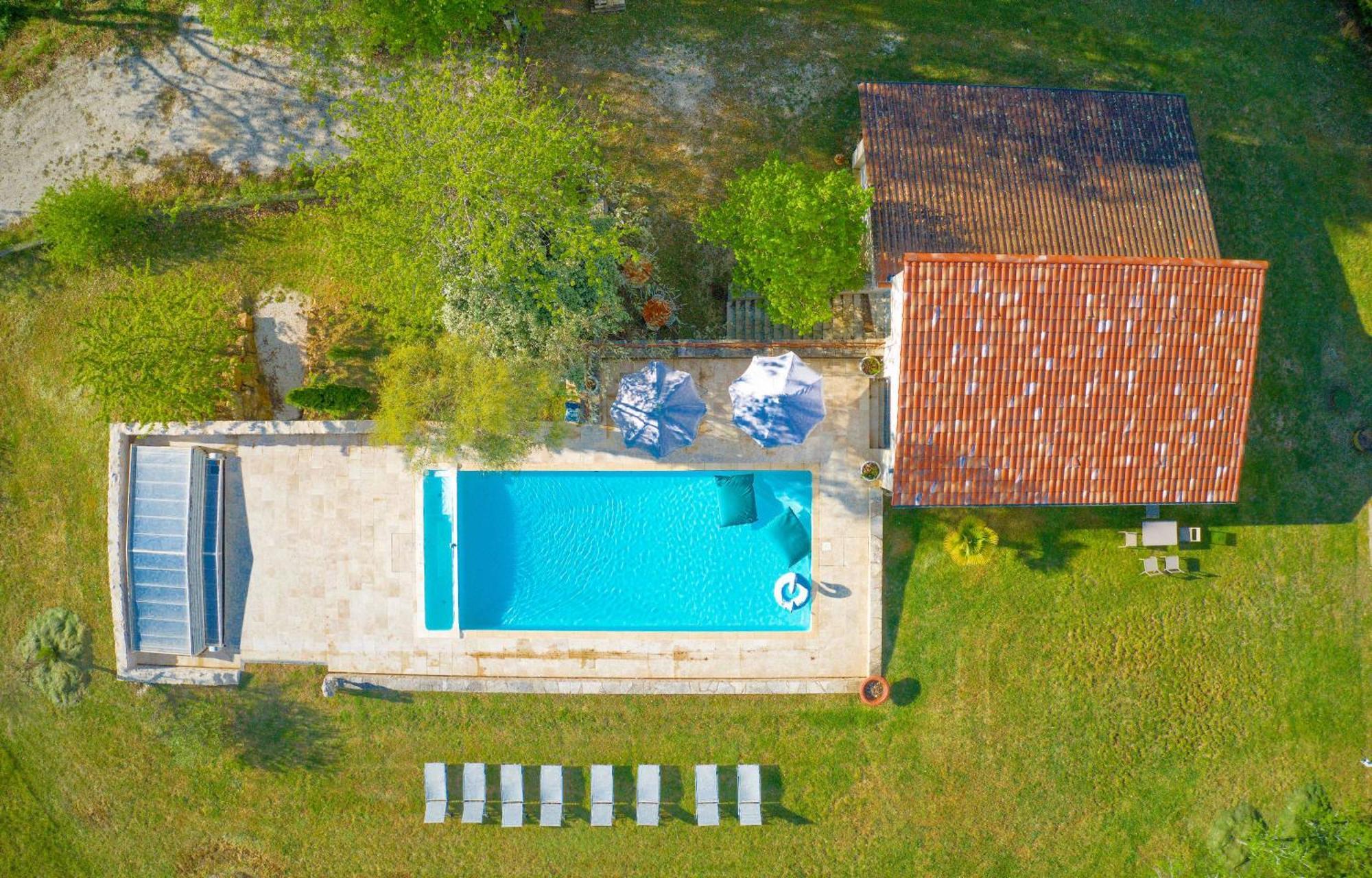 Gites Sibemol Simeyrols Exterior photo